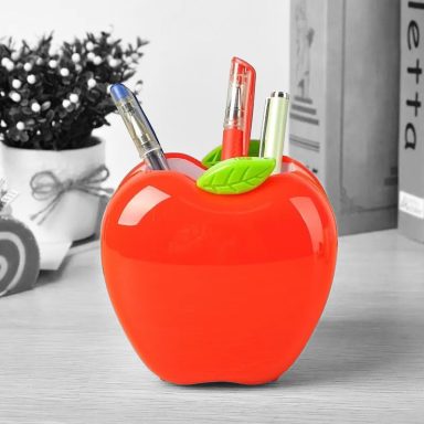 Red Apple Pen pot £4