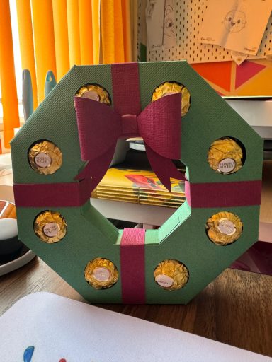 Sweet Wreath